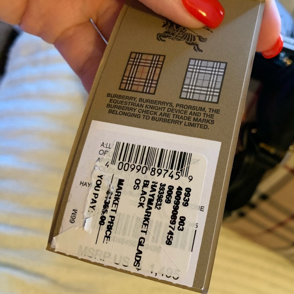 Burberry hand bag authentic, brand new with tag! - Picture 4 of 5